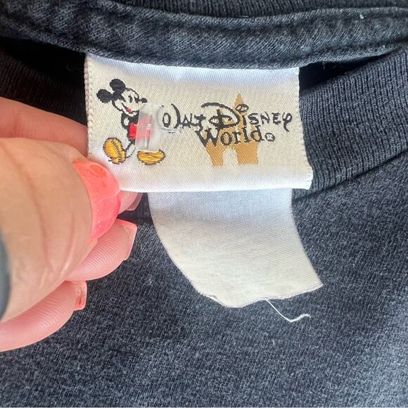 Walt Disney World Pirates of the Caribbean Dead Man’s Chest T-Shirt Black - Picture 5 of 9